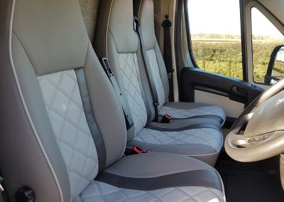 Aeos Compact - cab seating