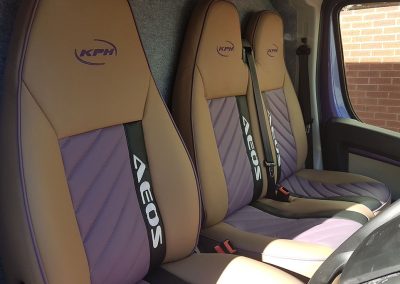 Aeos QV ST4.5 - customised seats